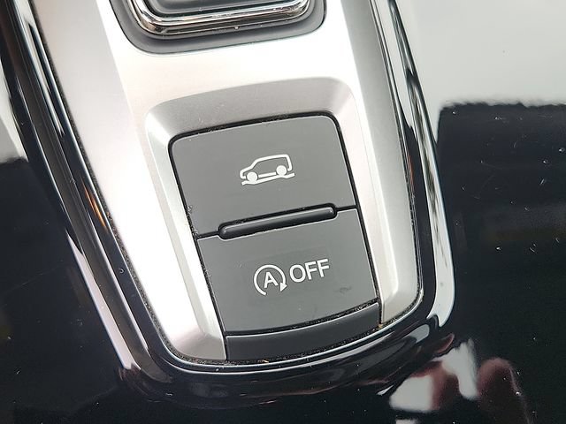 Used 2018 Honda Pilot Touring image 24
