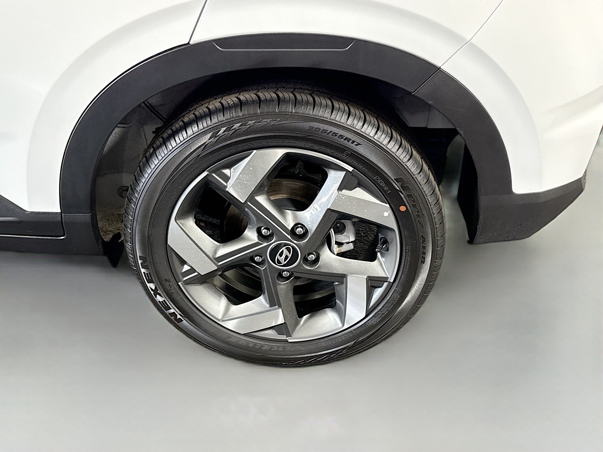 Used 2026 Hyundai Venue SEL FWD image 37