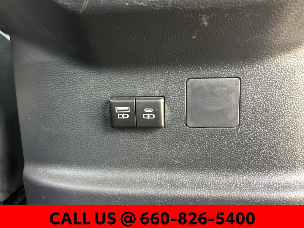 Used 2024 Toyota Tundra SR5 AWD/4WD image 9