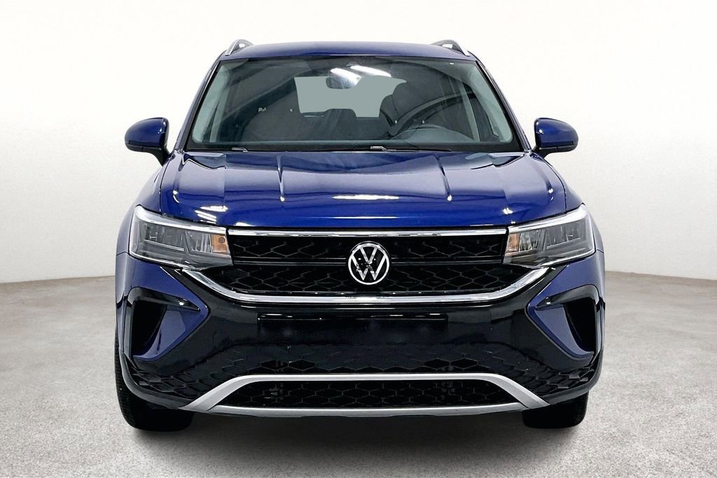Used 2024 Volkswagen Taos SE image 5