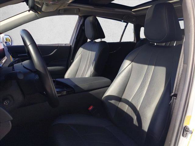 Used 2021 Toyota Mirai RWD image 16
