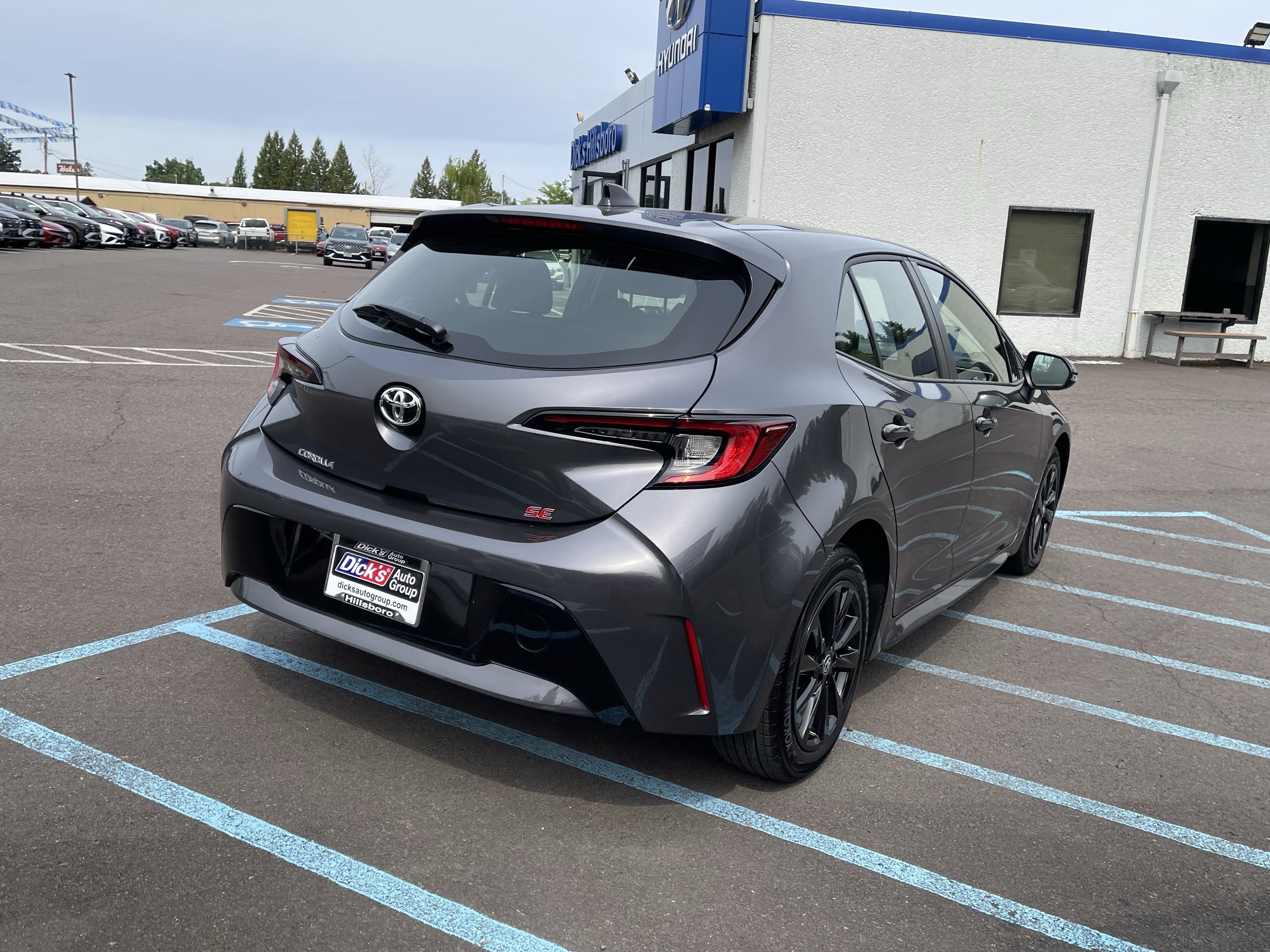 Used 2026 Toyota Corolla SE FWD image 5