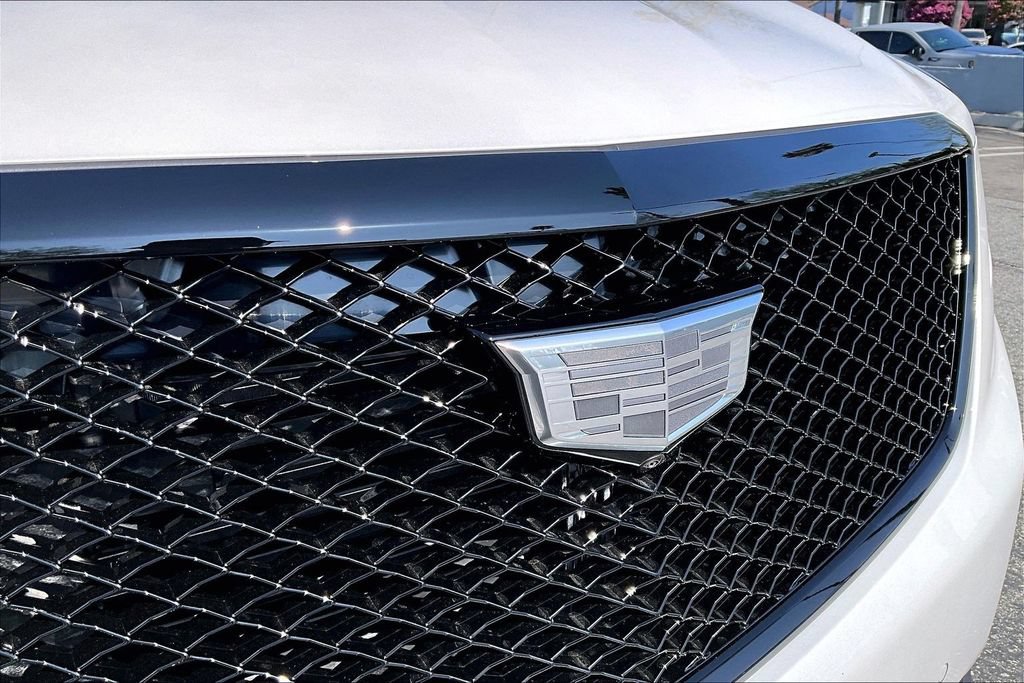 New 2026 Cadillac XT5 Premium Luxury w/ LPO, ONYX Package FWD image 34