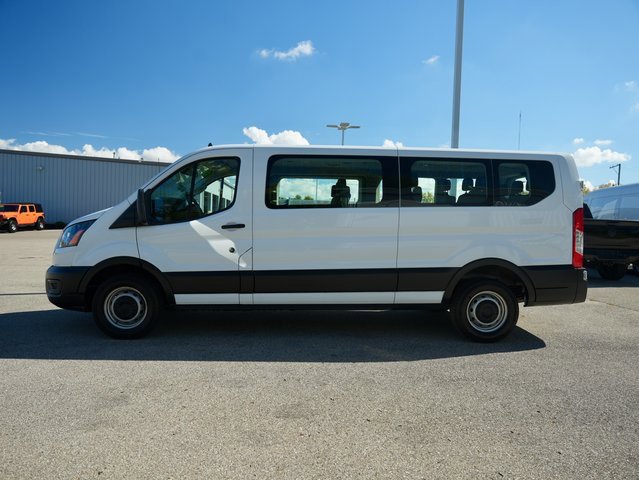 Used 2022 Ford Transit 350 XL image 4