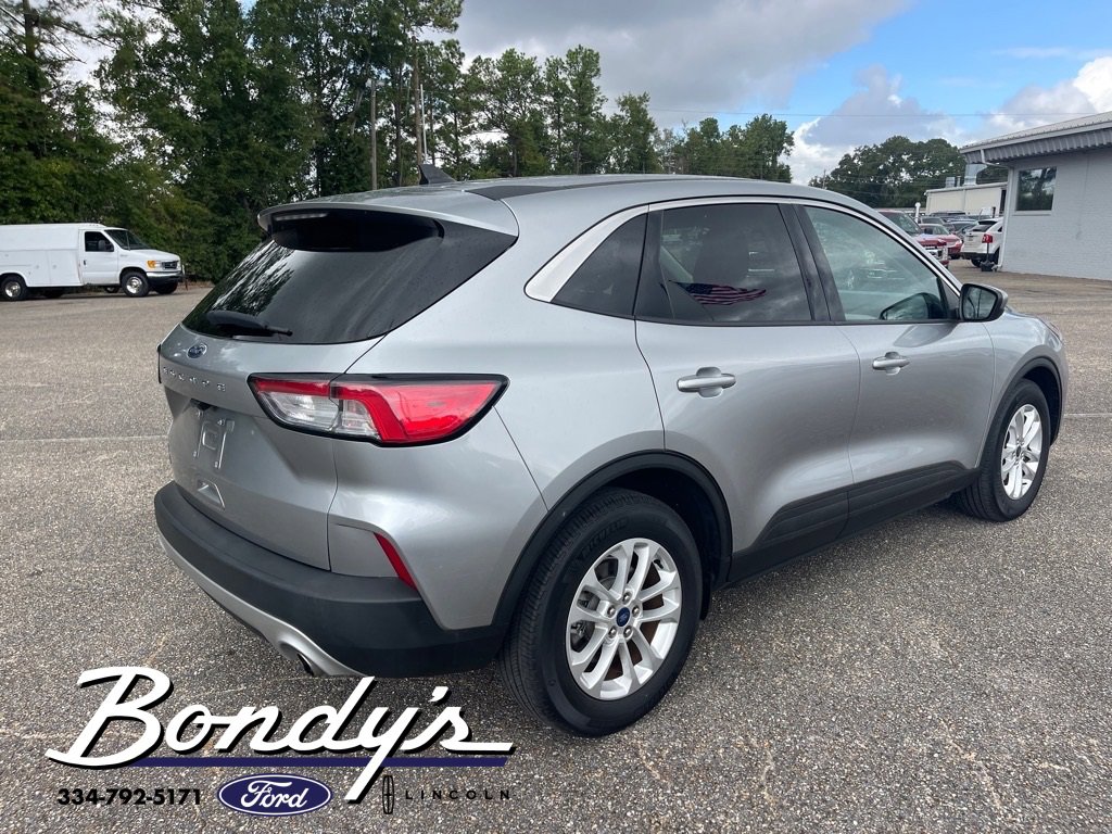 Used 2021 Ford Escape SE image 19