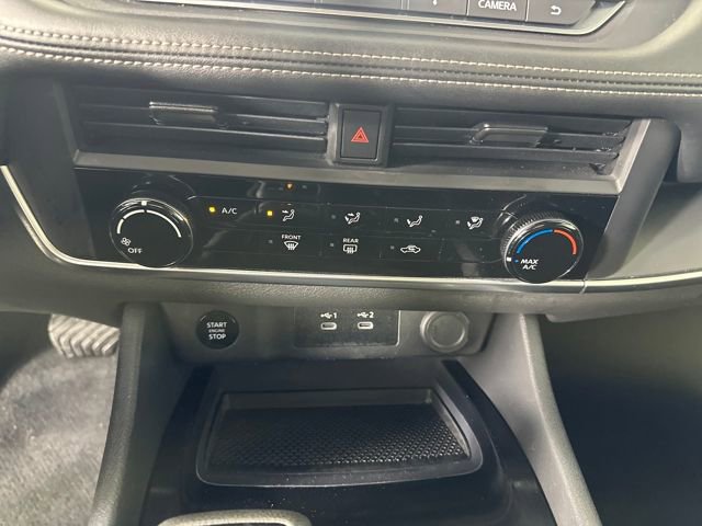 Used 2024 Nissan Rogue S image 23