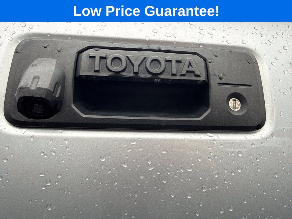 Used 2018 Toyota Tacoma SR5 AWD/4WD image 20