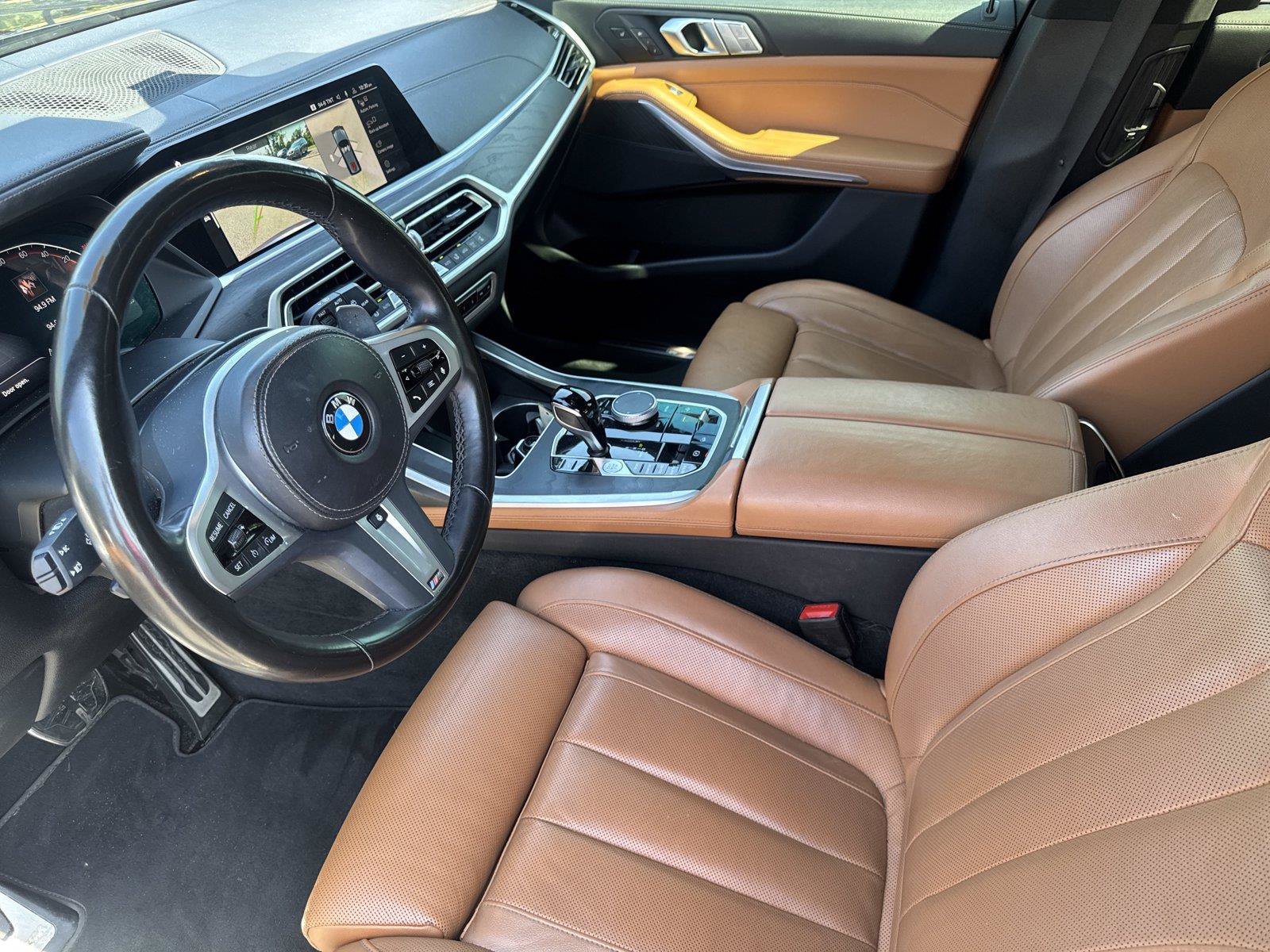 Used 2022 BMW X7 xDrive40i w/ M Sport Package AWD/4WD image 9
