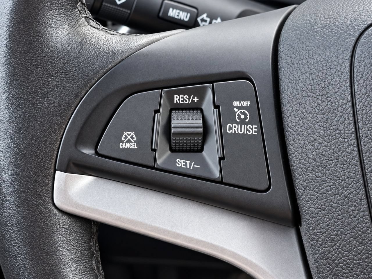 Certified 2020 Chevrolet Trax LT w/ LT Convenience Package AWD/4WD image 24