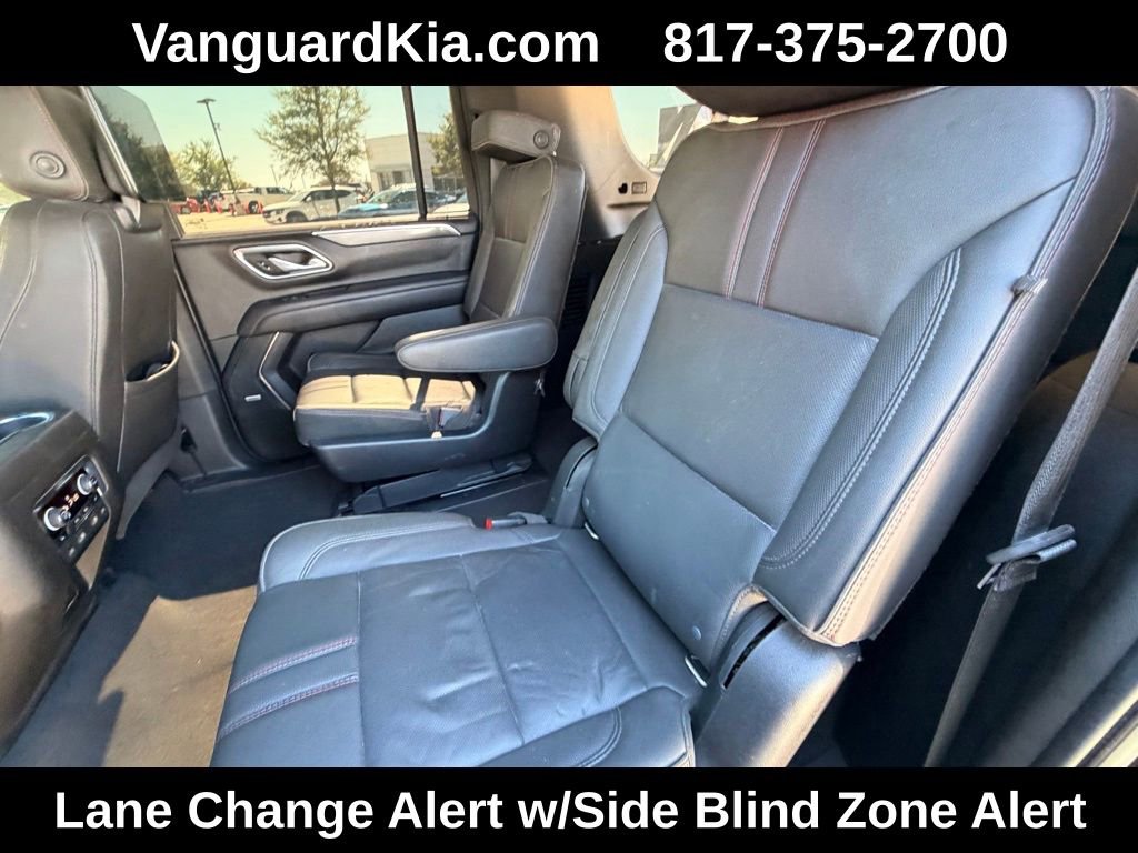Used 2021 Chevrolet Suburban RST w/ Luxury Package image 25