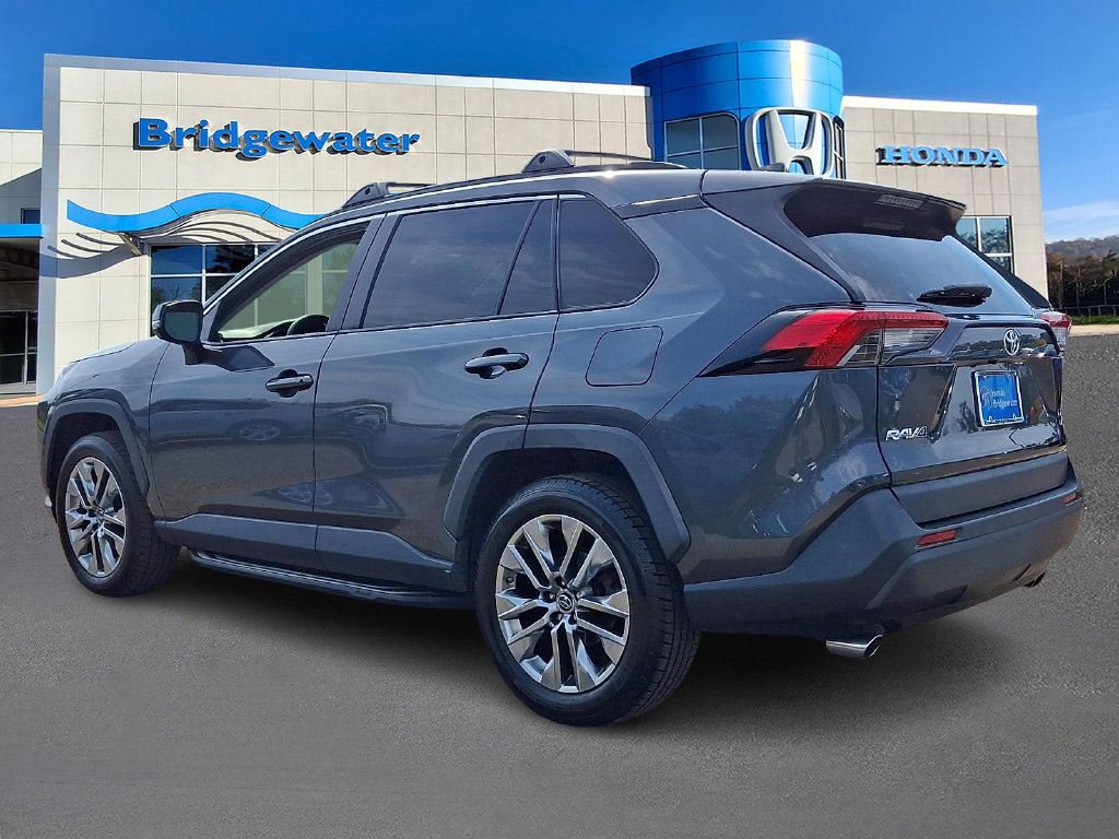 Used 2019 Toyota RAV4 XLE Premium w/ All Weather Liner Package AWD/4WD image 4