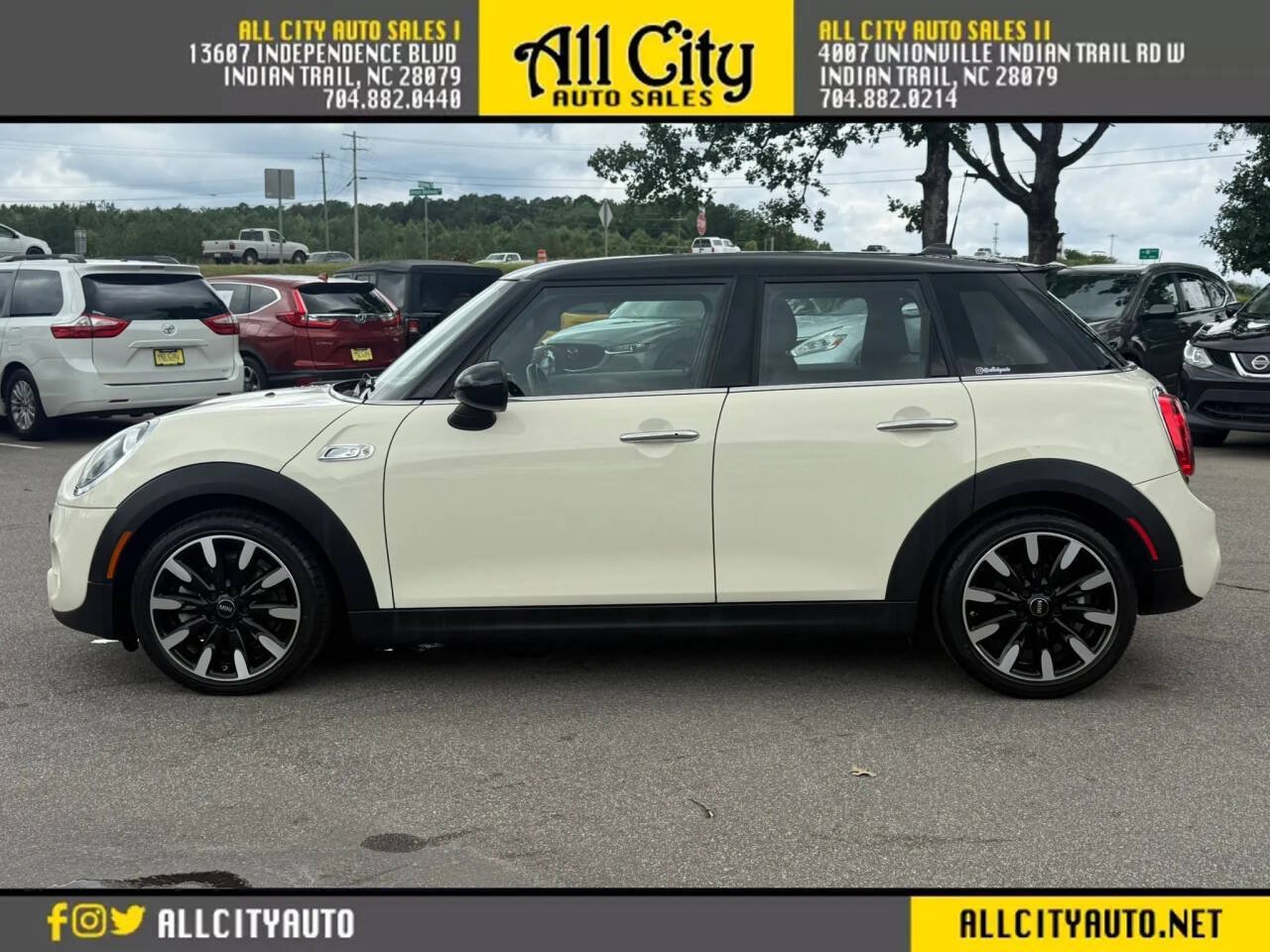Used 2019 MINI Cooper S FWD image 4