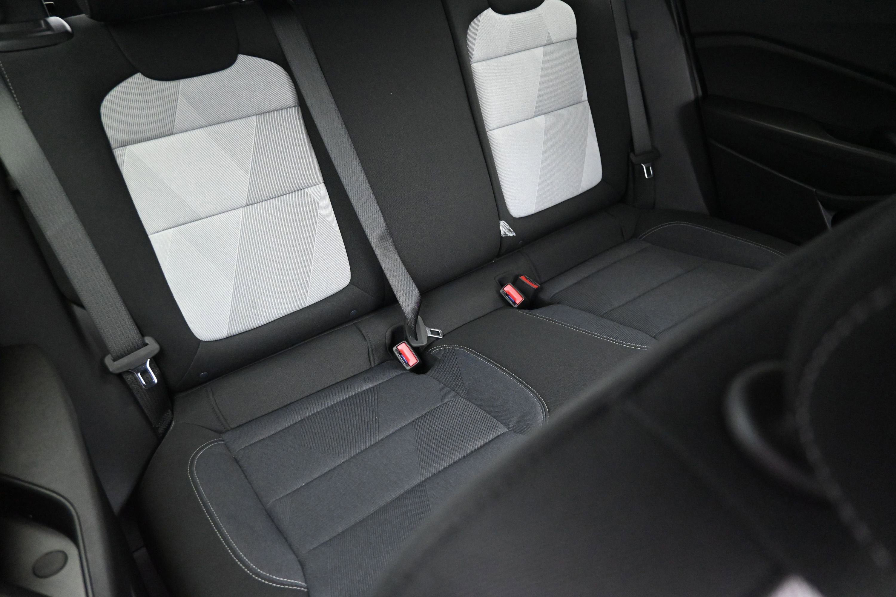 New 2026 Chevrolet Trax RS w/ Sunroof Package FWD image 24