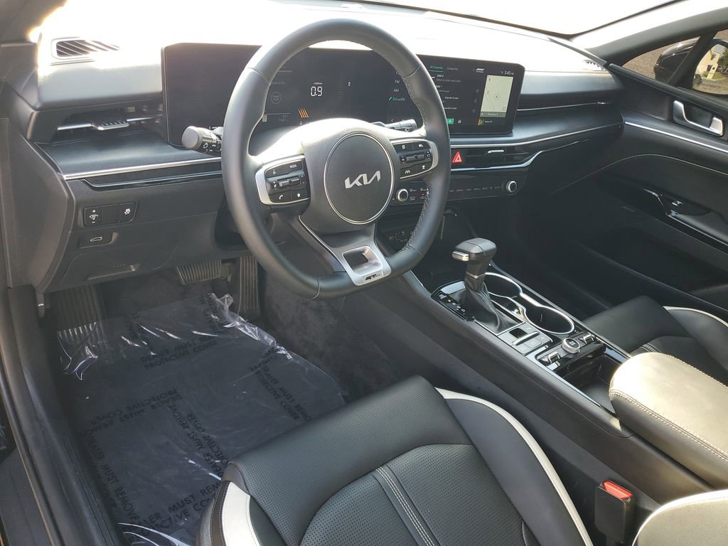 Used 2026 Kia K5 GT-Line w/ GT-Line Premium Package FWD image 6