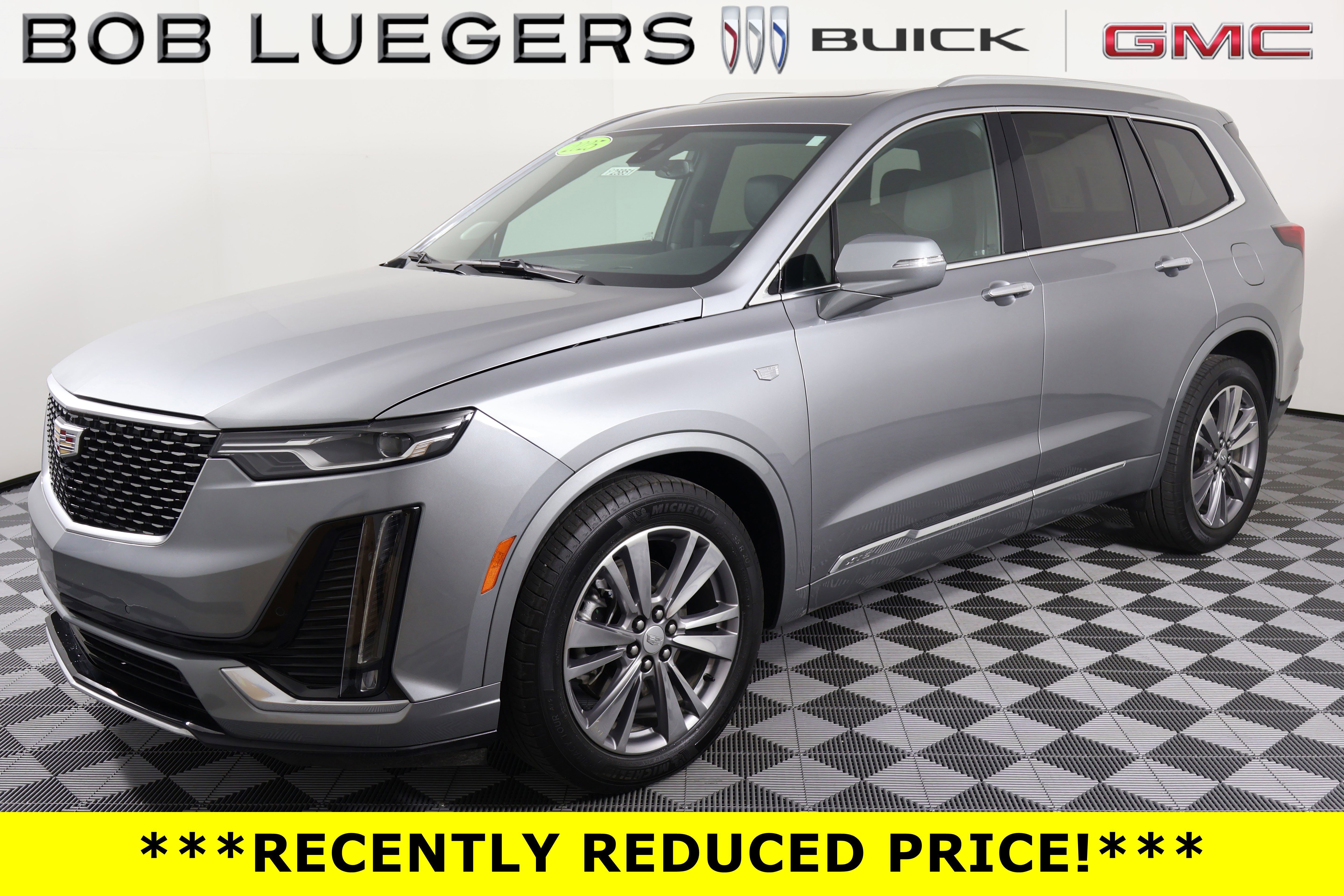 Certified 2025 Cadillac XT6 Premium Luxury FWD image 4