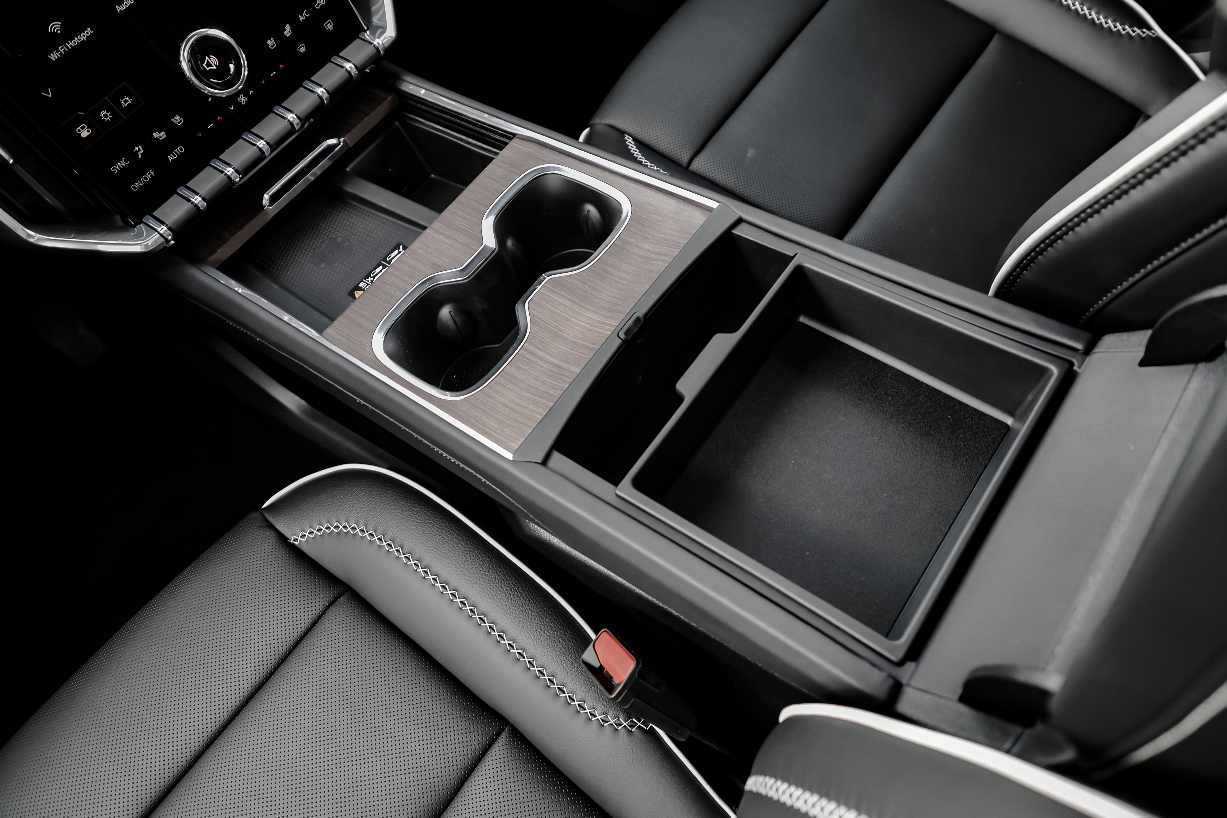 New 2026 GMC Acadia Denali w/ Super Cruise Package image 30