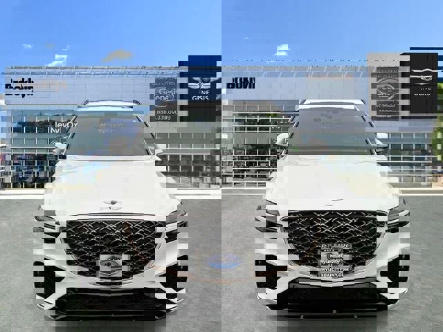 Used 2023 Genesis GV70 2.5T w/ Sport Prestige Package image 11