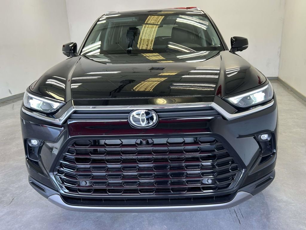 Used 2026 Toyota Grand Highlander AWD image 7