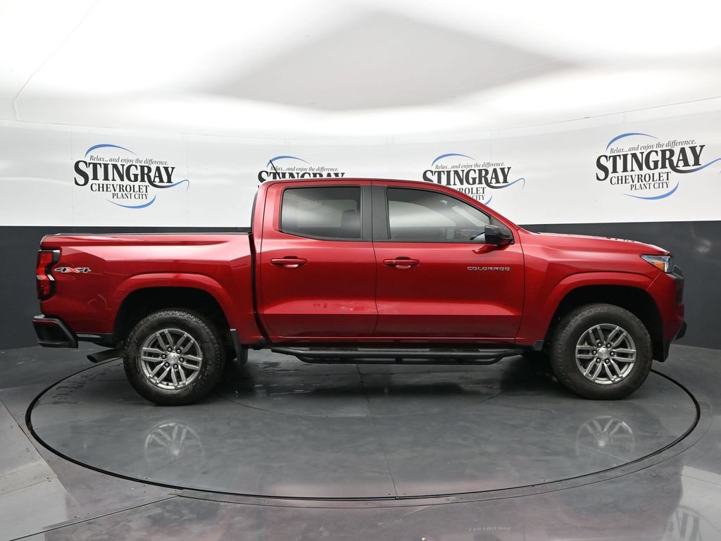 Used 2024 Chevrolet Colorado LT w/ LT Convenience Package II AWD/4WD image 8