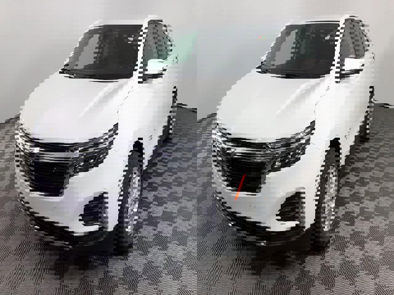 Used 2024 Chevrolet Equinox LT w/ LPO, Floor Liner Package image 4