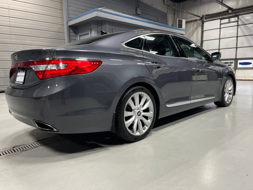 Used 2013 Hyundai Azera w/ Technology Pkg FWD image 7