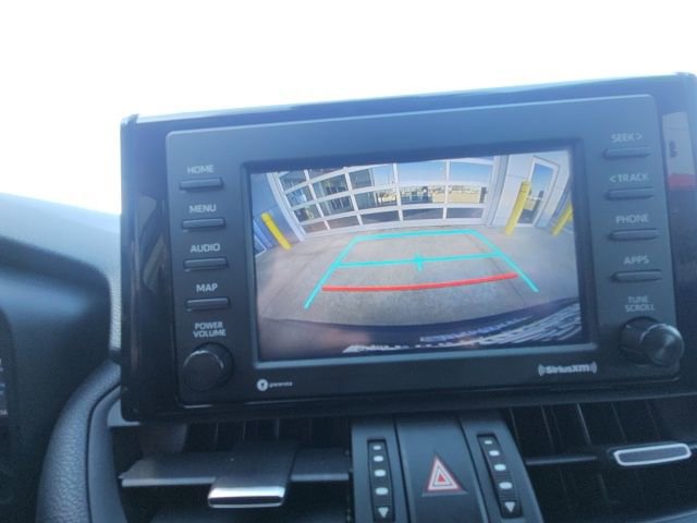 Used 2022 Toyota RAV4 XLE Premium image 17