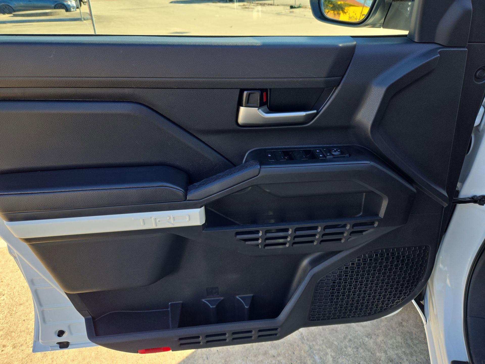 Used 2024 Toyota Tacoma TRD Off-Road image 13