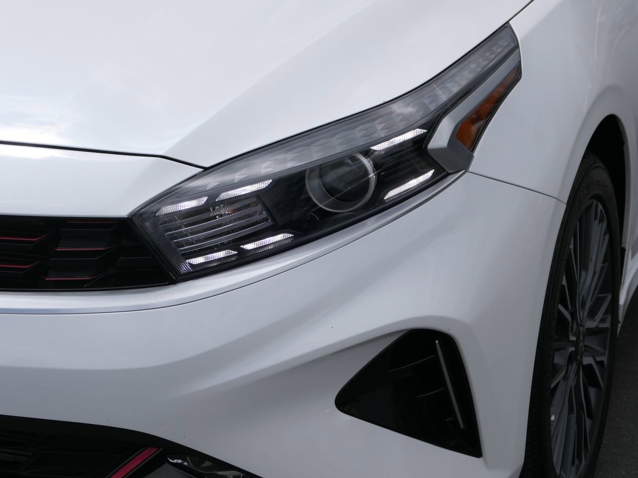 Used 2023 Kia Forte GT-Line FWD image 8