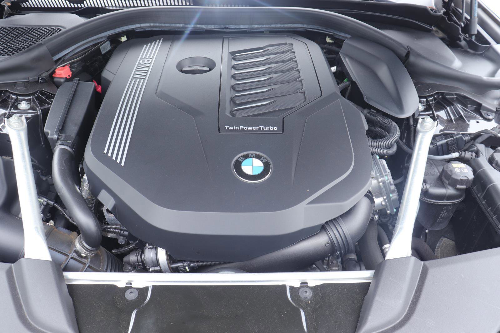 Used 2020 BMW 540i w/ M Sport Package RWD image 31