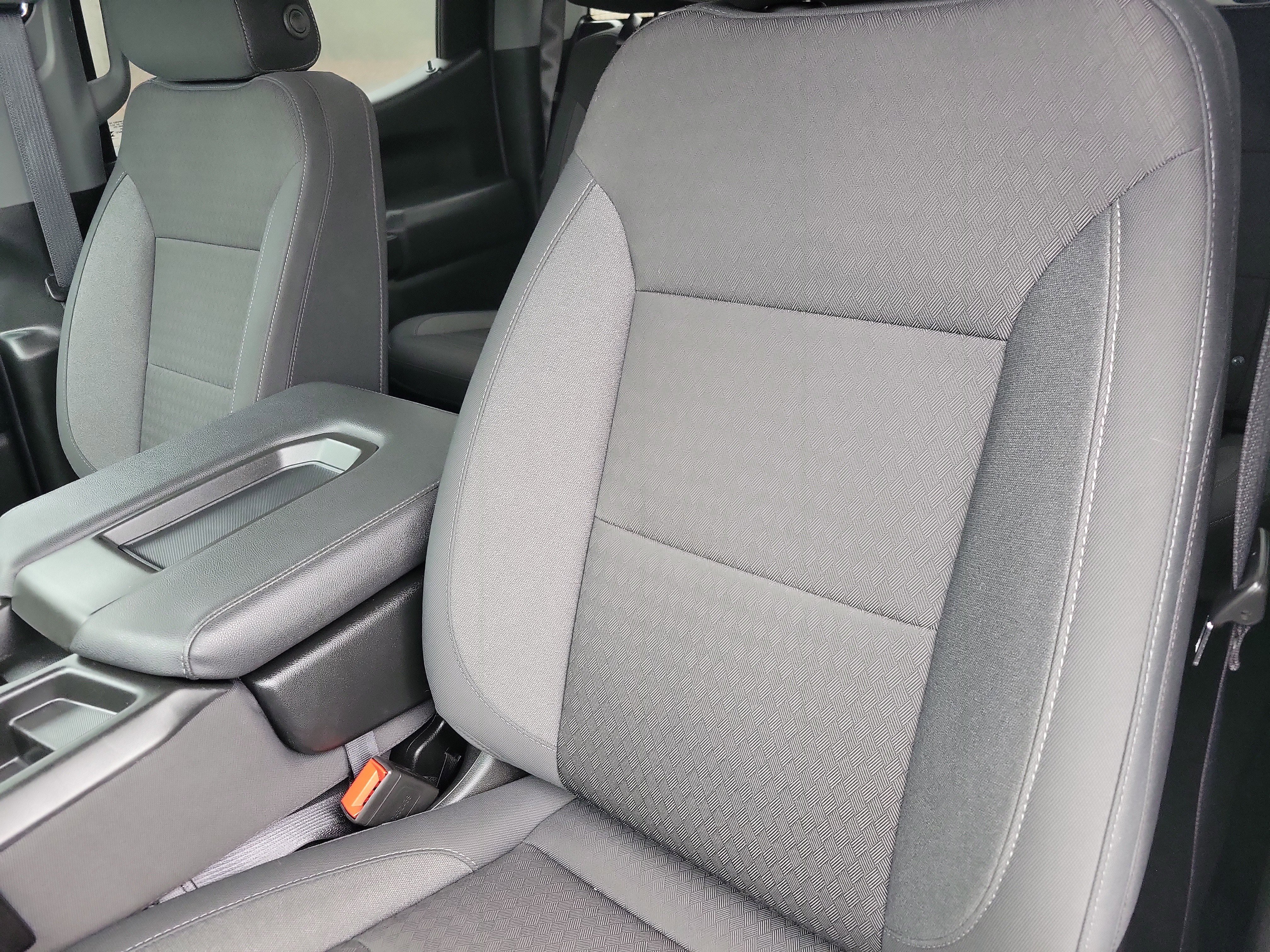 Used 2024 Chevrolet Silverado 1500 Custom w/ LPO, Dark Essentials Package image 6