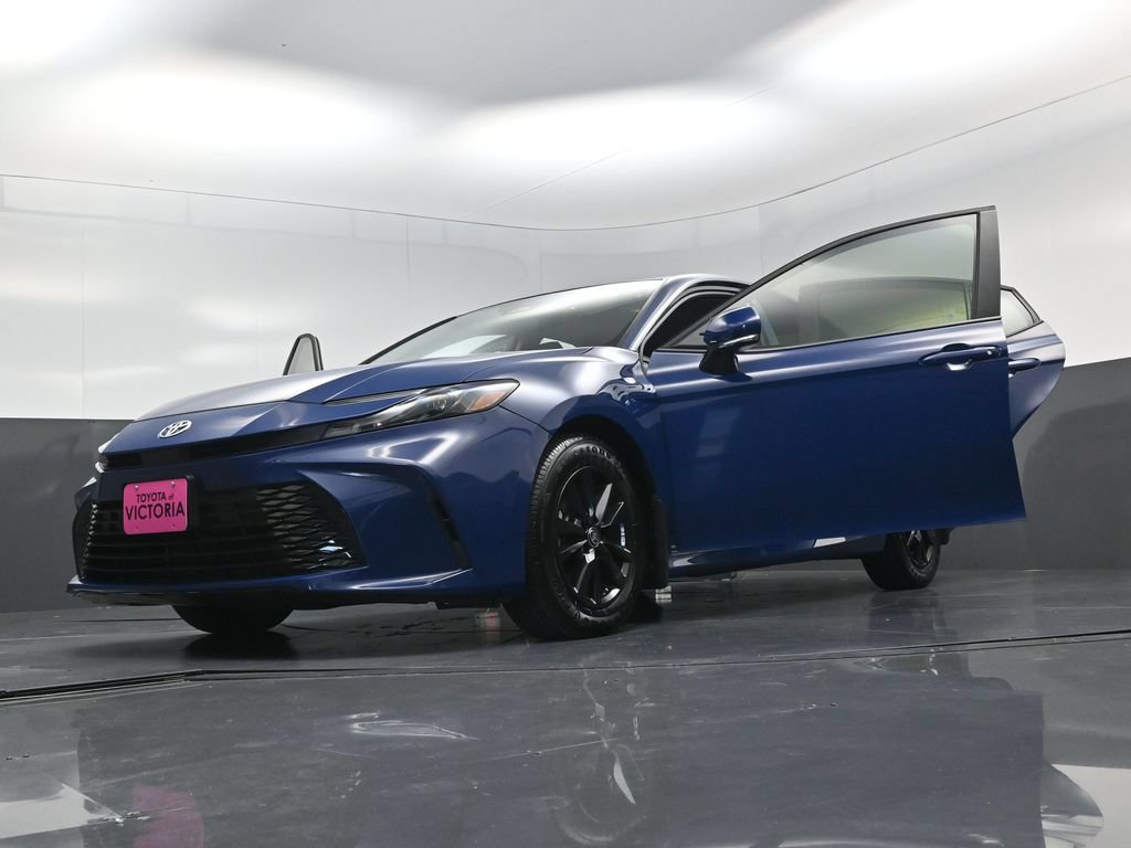 Used 2026 Toyota Camry LE FWD image 27