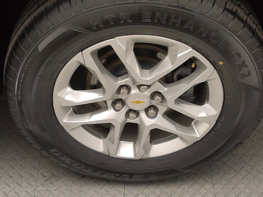 Used 2021 Chevrolet Traverse LS FWD image 31