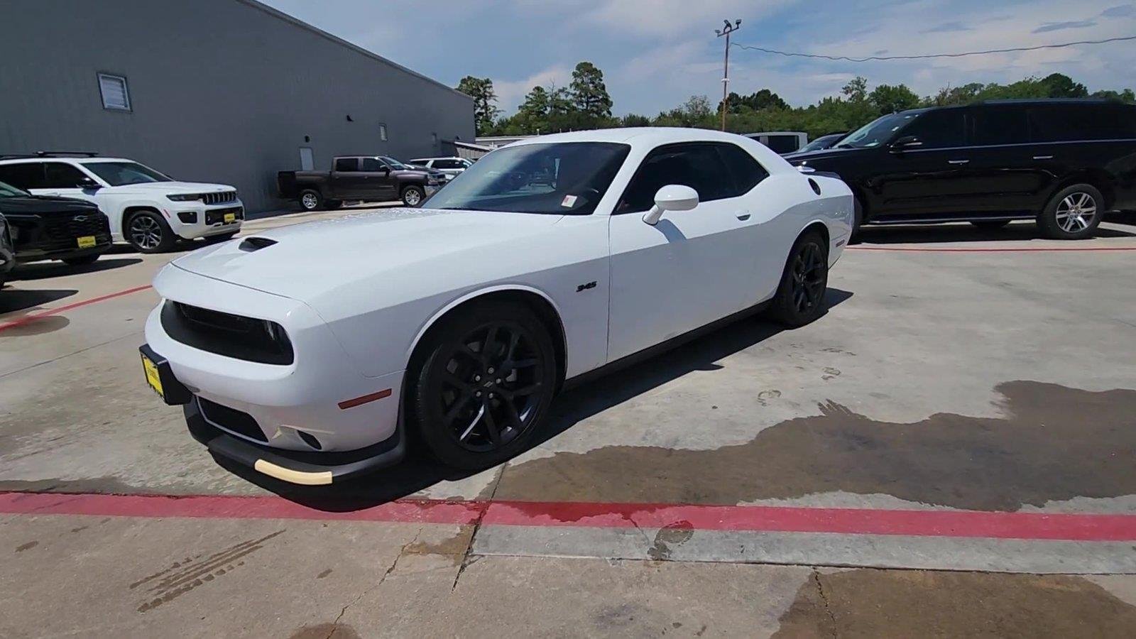 Used 2023 Dodge Challenger R/T w/ Blacktop Package RWD image 4