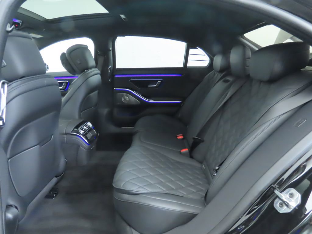 New 2026 Mercedes-Benz S 580e 4MATIC Sedan image 23
