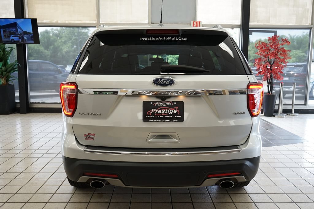 Used 2019 Ford Explorer Limited w/ Class III Trailer Tow Package AWD/4WD image 18