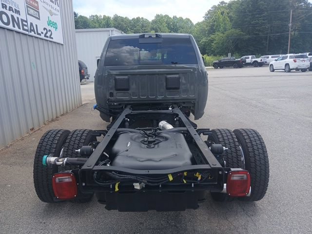 New 2026 RAM 4500 4x4 Crew Cab DRW w/ Laramie Trim Package image 4