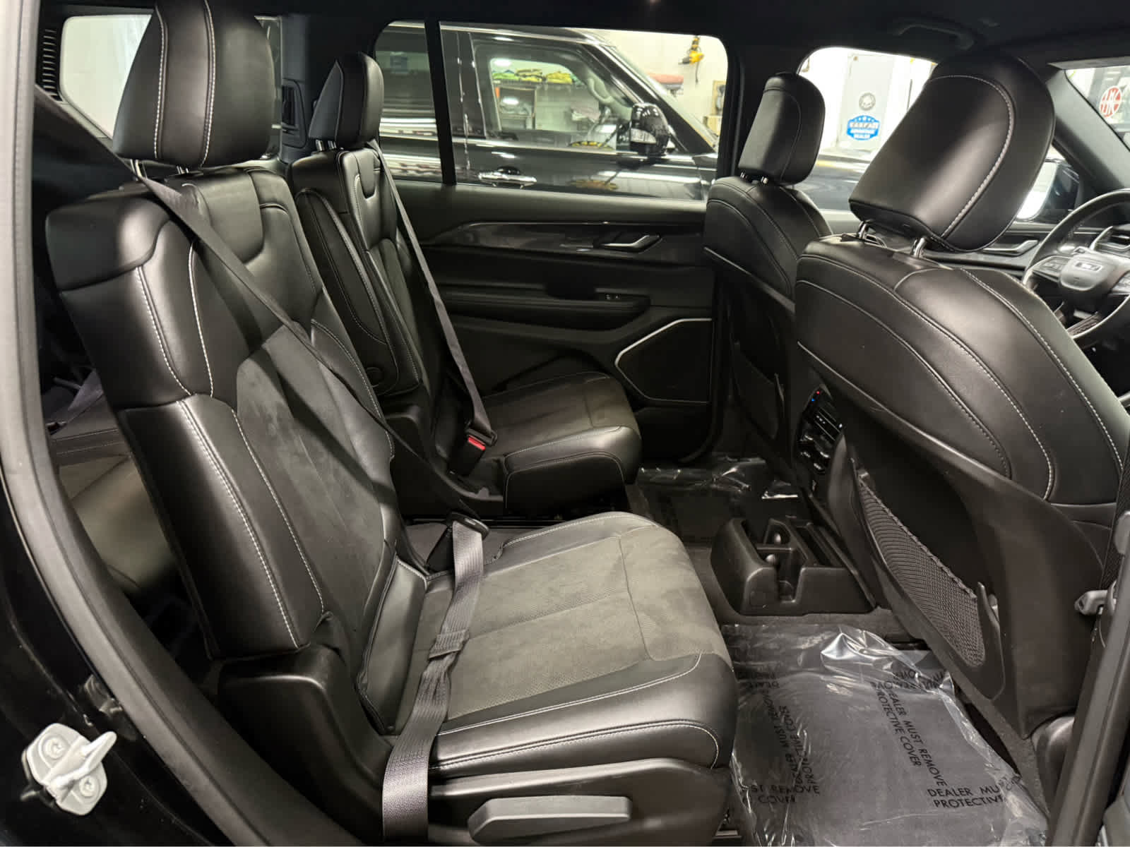Used 2021 Jeep Grand Cherokee L Laredo AWD/4WD image 26