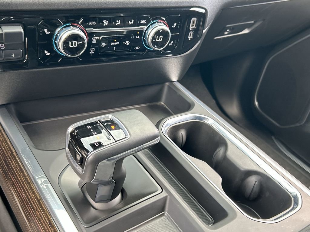 Used 2025 GMC Sierra 1500 Elevation image 16