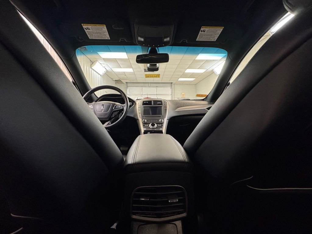 Used 2019 Lincoln MKZ Premiere image 19