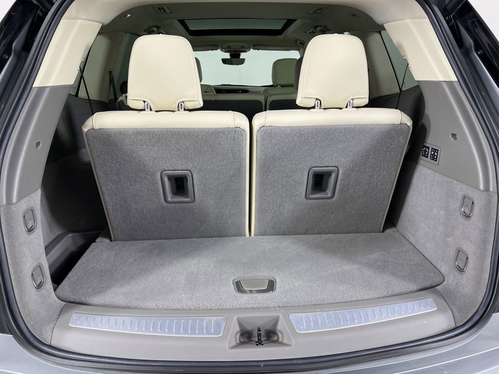 Used 2023 Cadillac XT6 Premium Luxury w/ Technology Package image 23