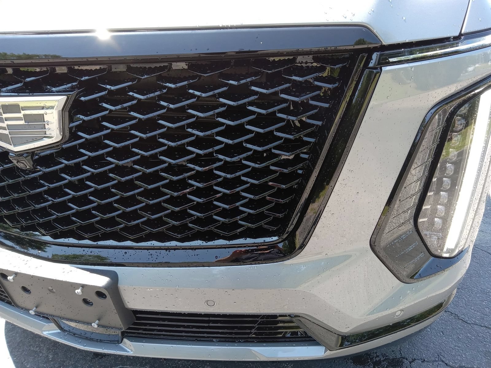 New 2026 Cadillac Escalade Platinum Sport w/ LPO, ONYX Package AWD/4WD image 7