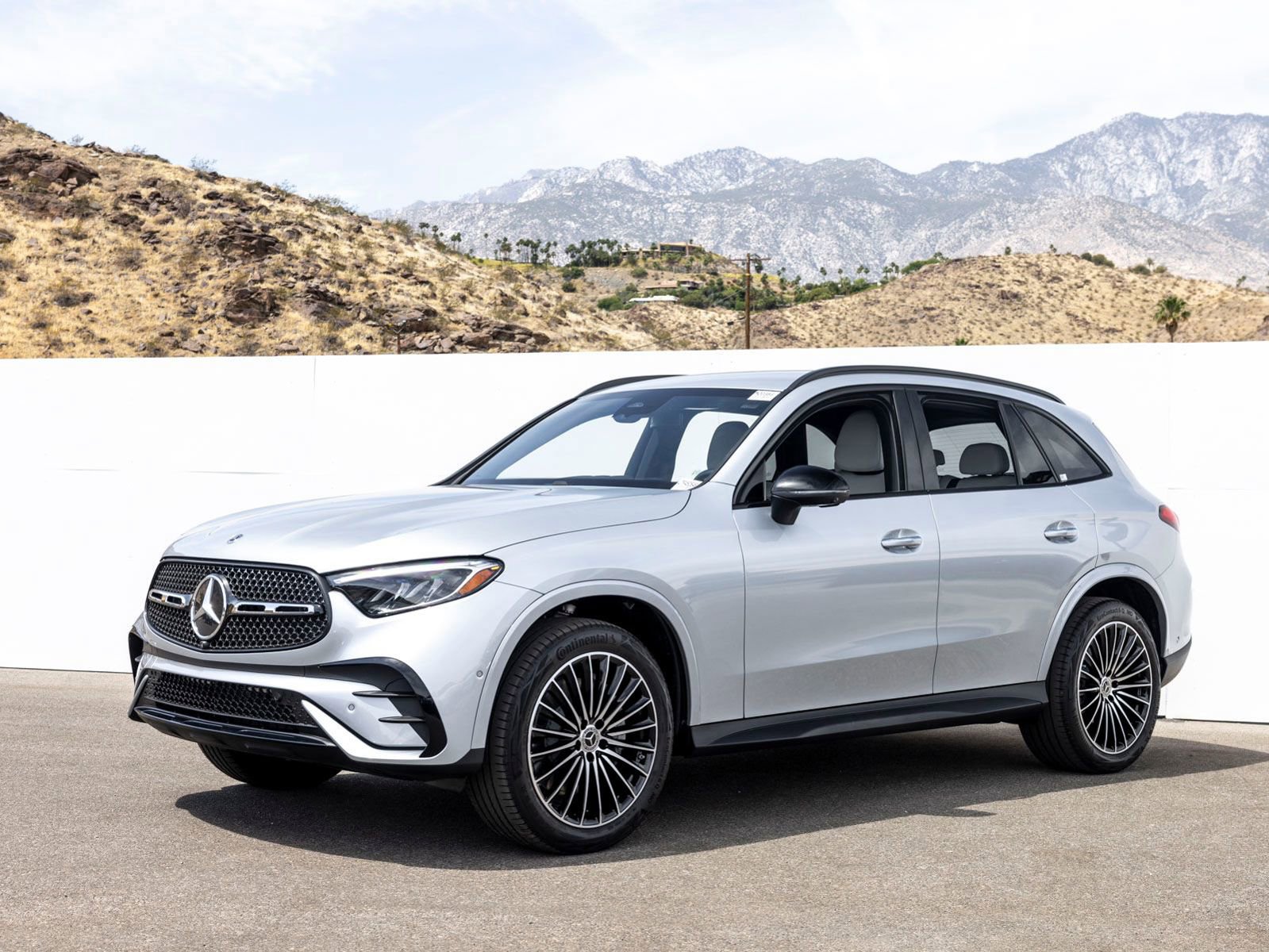 Used 2026 Mercedes-Benz GLC 300 image 1