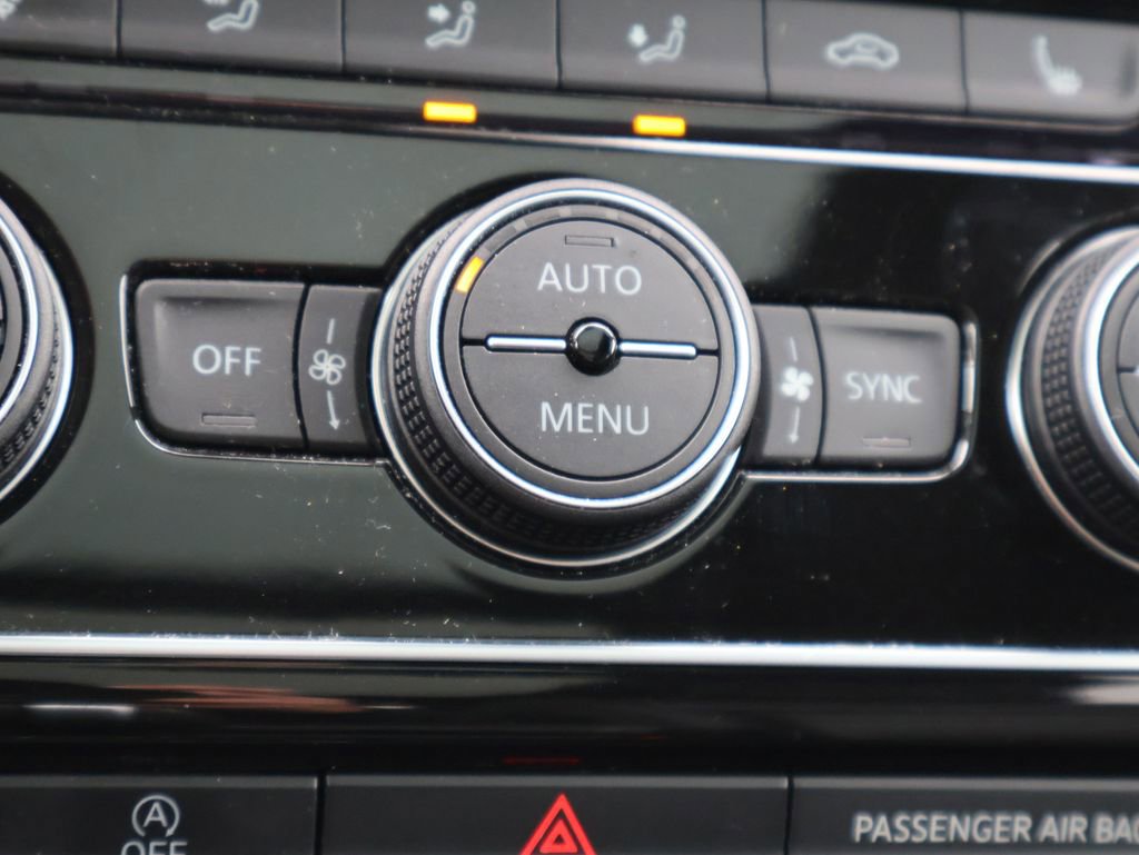 Certified 2022 Volkswagen Atlas Cross Sport SEL R-Line image 34