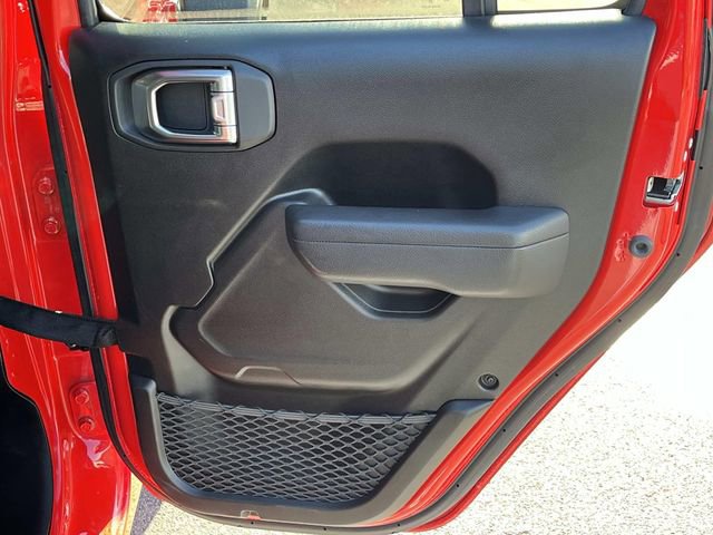 Used 2025 Jeep Wrangler Unlimited Sport AWD/4WD image 16