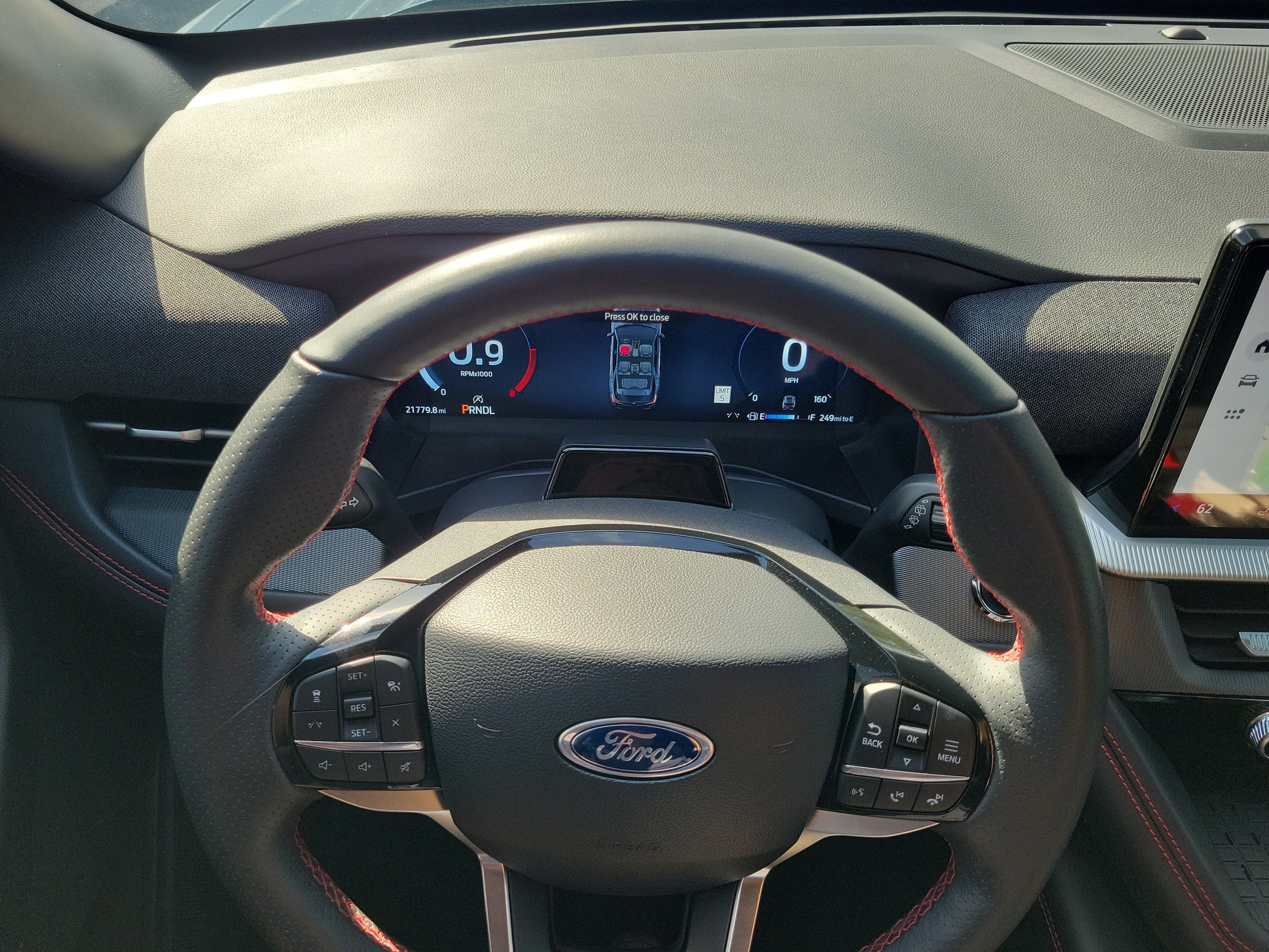 Used 2025 Ford Explorer ST-Line w/ Premium Package RWD image 19