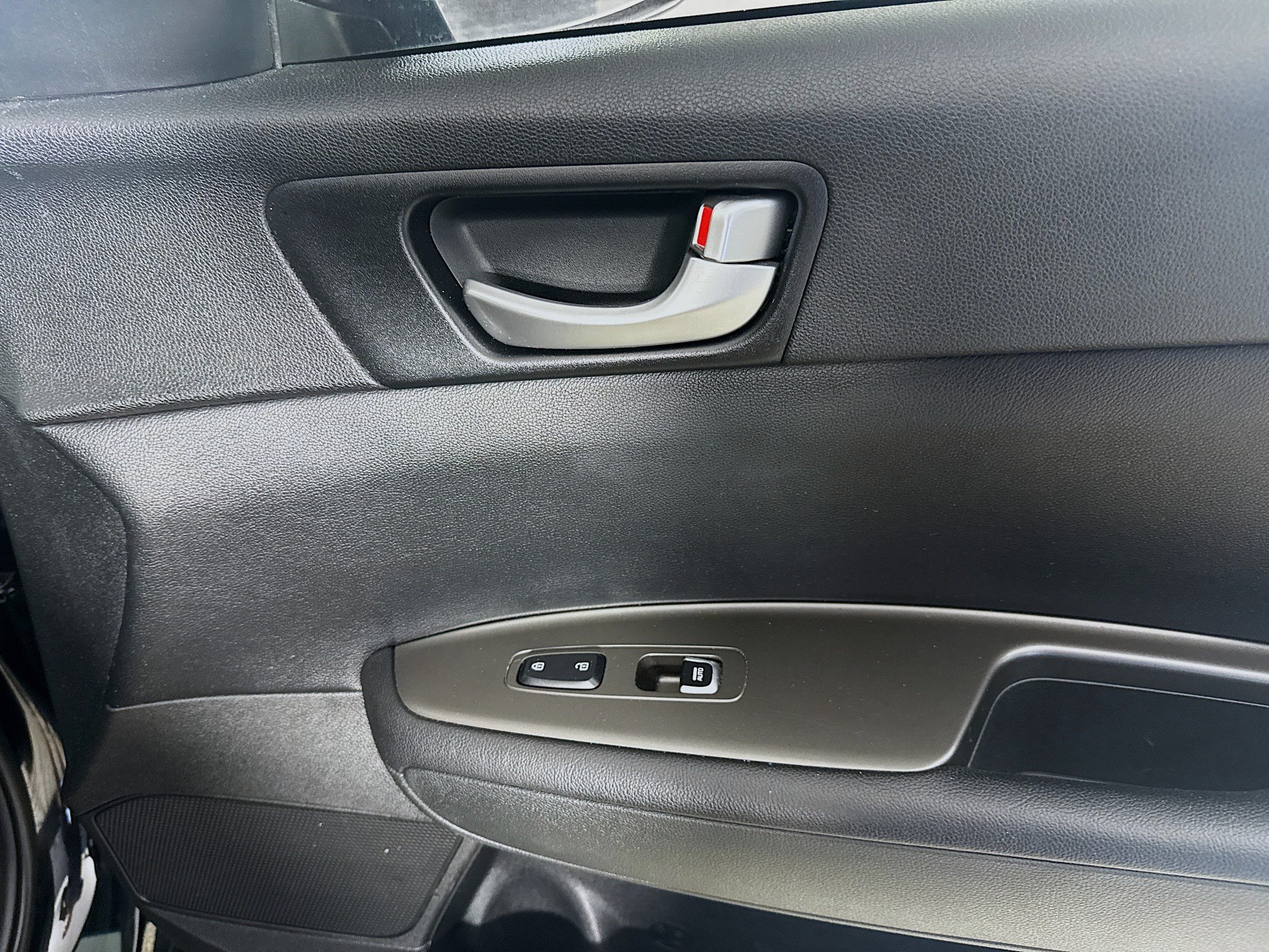Used 2020 Kia Optima S FWD image 31