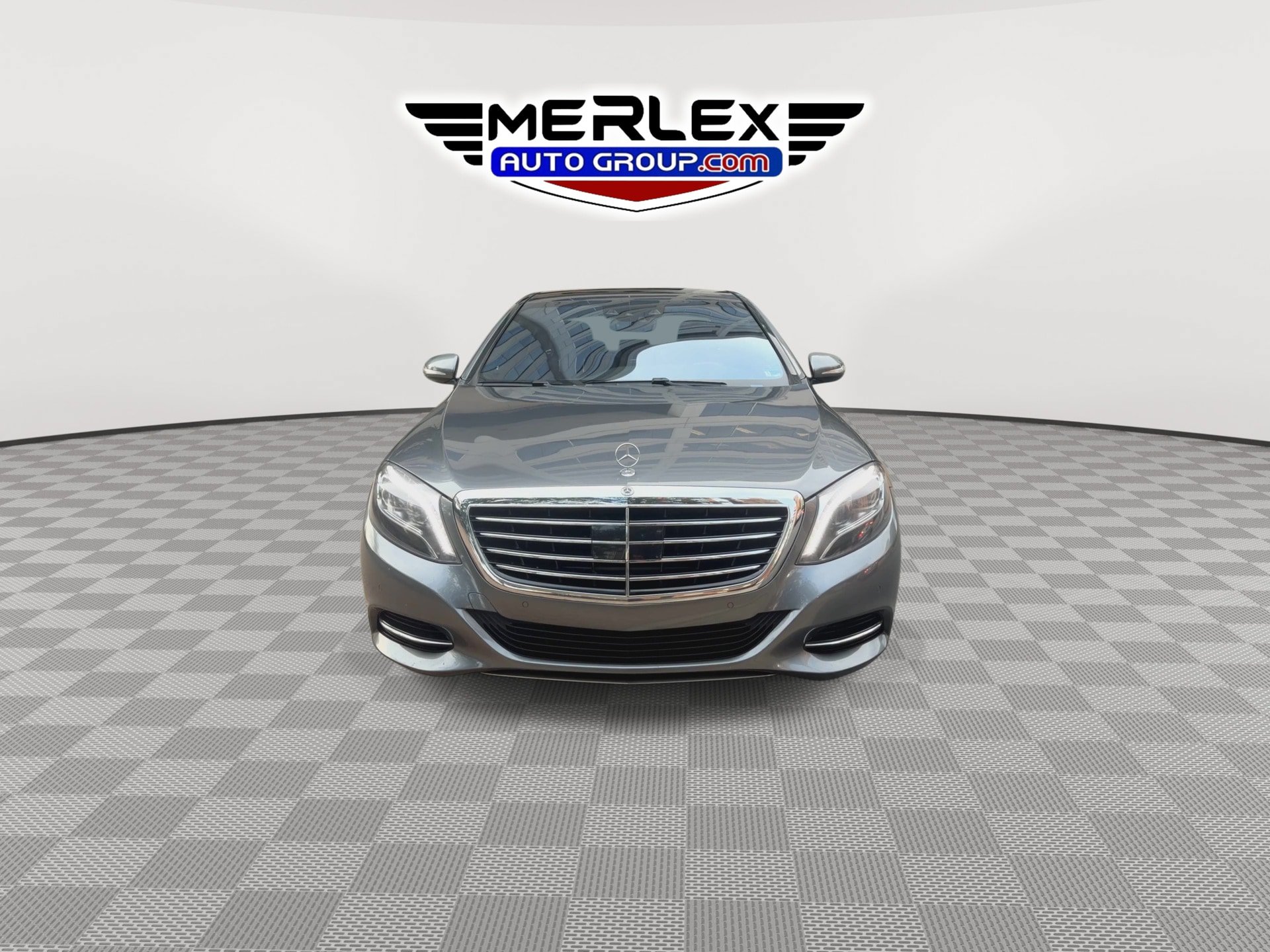 Used 2017 Mercedes-Benz S 550 4MATIC Sedan image 3