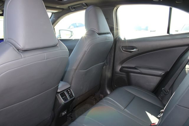 Certified 2025 Lexus UX 300h 300h image 9
