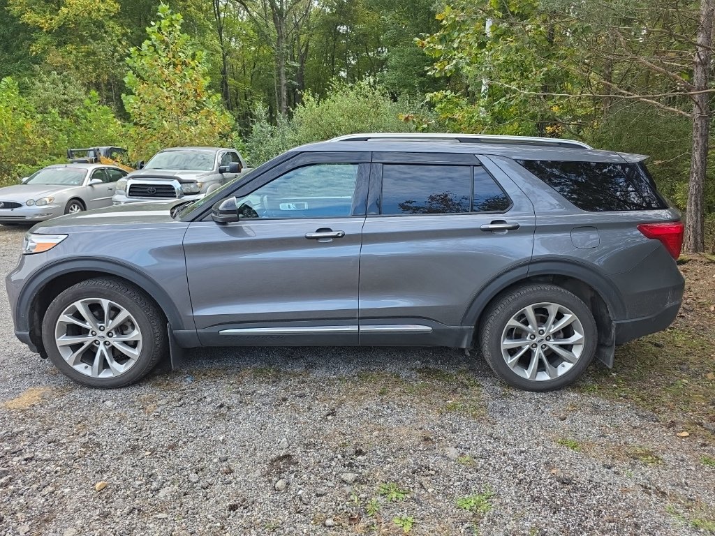Used 2021 Ford Explorer Platinum w/ Equipment Group 601A AWD/4WD image 4