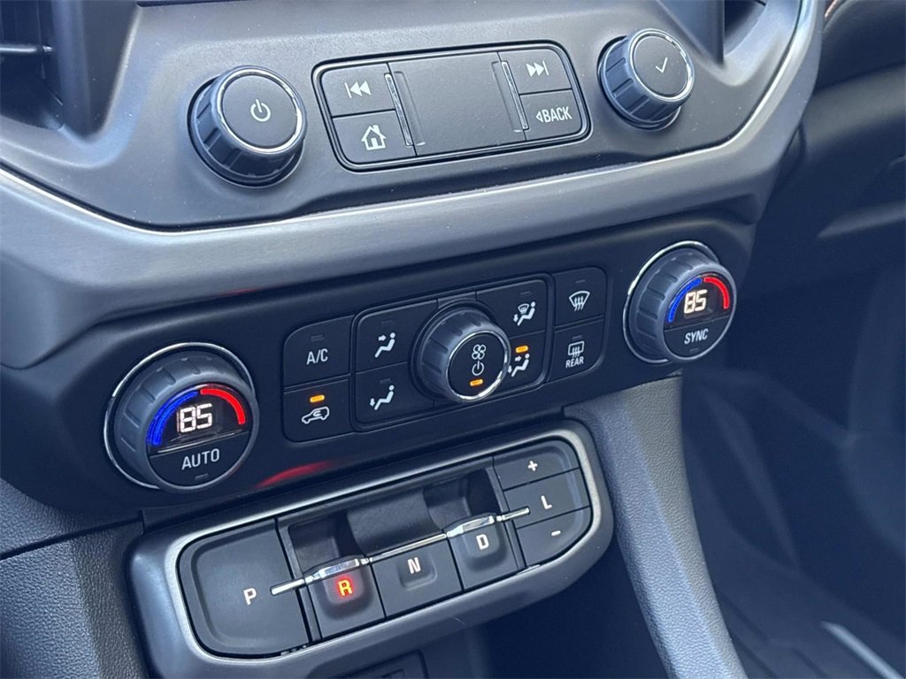 Used 2023 GMC Acadia AT4 w/ Technology Package image 34